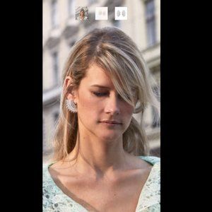 Mignonne Gavigan Crystal Mini Madeline earrings